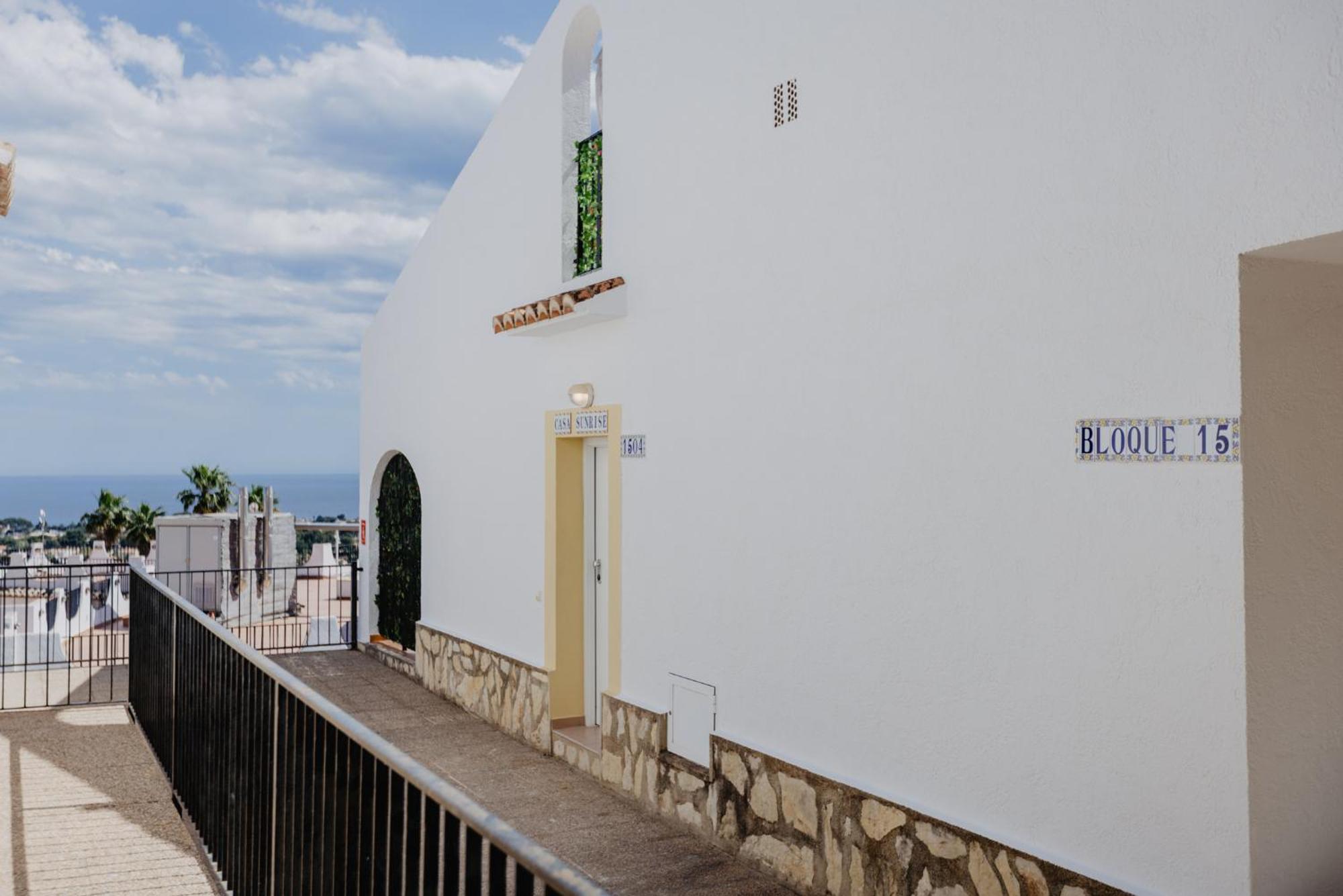 Casa Sunrise - Costa Blanca House With Rooftop, 5 Swimming Pools And Panoramic Sea- And Views At Penon De Ifach Calp Dış mekan fotoğraf